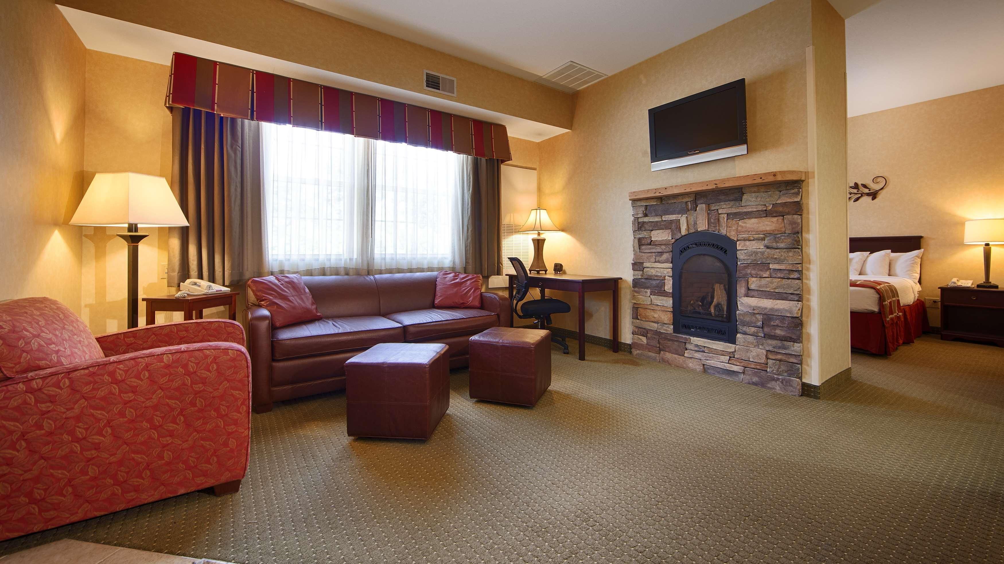 Best Western Plus Ticonderoga Bagian luar foto